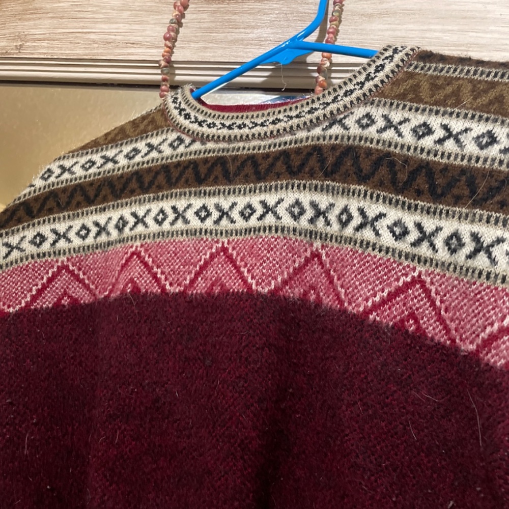 Peruvian sweater - Picture 2 of 2